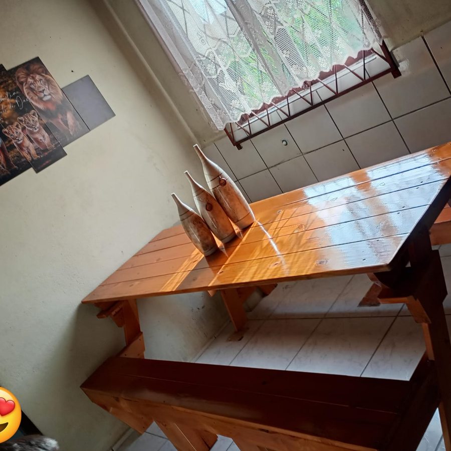 Banco que vira mesa na varanda